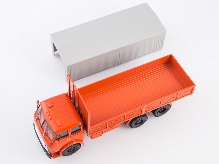 Macheta camion cu prelata MAZ-516B, scara 1:43 [6]