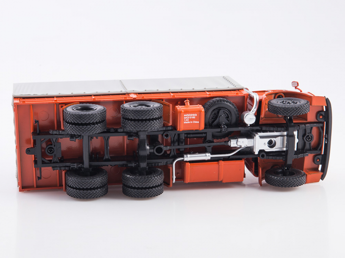 Macheta camion cu prelata MAZ-516B, scara 1:43 [5]