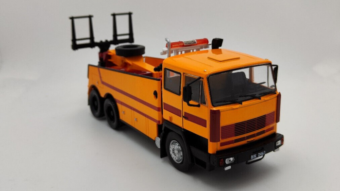 Macheta camion depanare Jelcz 642, scara 1:43 [2]