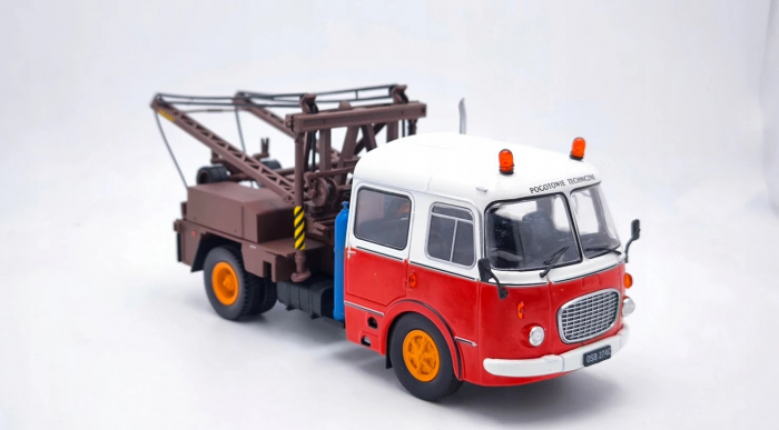 Macheta camion depanare Jelcz PR06, scara 1:43 [2]