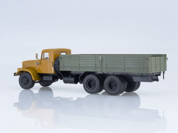 Macheta camion KRAZ 257B1, scara 1:43 [2]