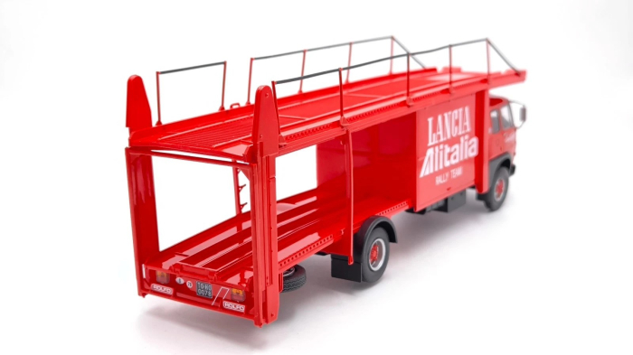 Macheta camion transportor auto de curse Fiat 673, scara 1:43 [3]