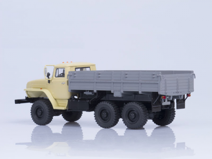Macheta camion Ural 43202-31, scara 1:43 [4]