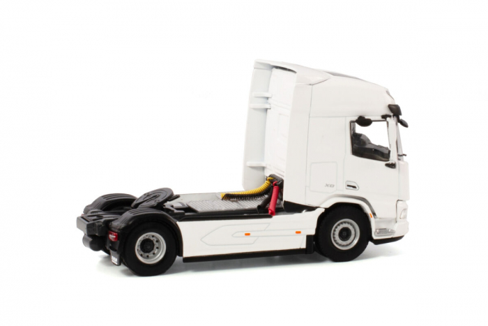 Macheta cap tractor DAF XD 4x2, scara 1:50 [2]