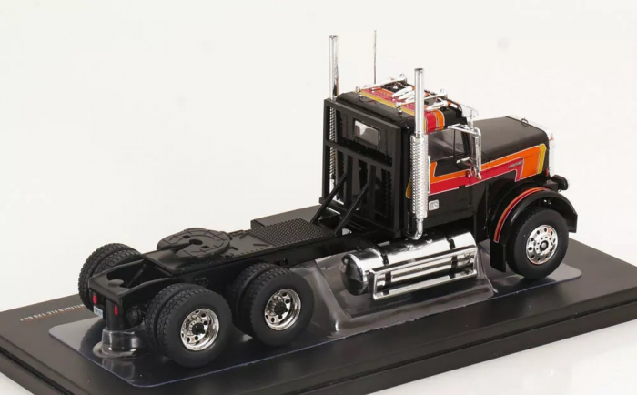 Macheta cap tractor Freightliner FLC 120, scara 1:43 [2]