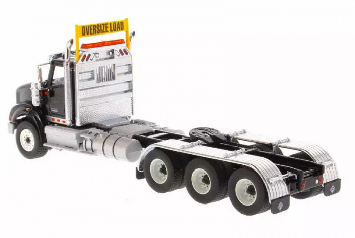Macheta cap tractor International HX620 8x6, scara 1:50 [4]
