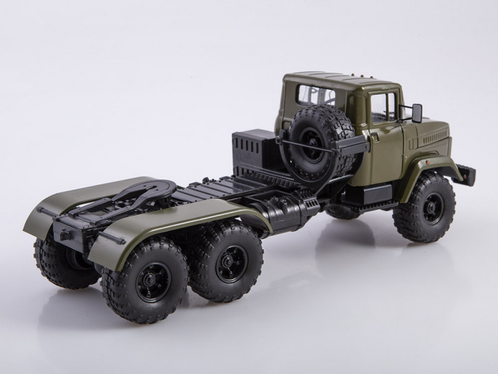 Macheta cap tractor Kraz 6446, scara 1:43 [3]