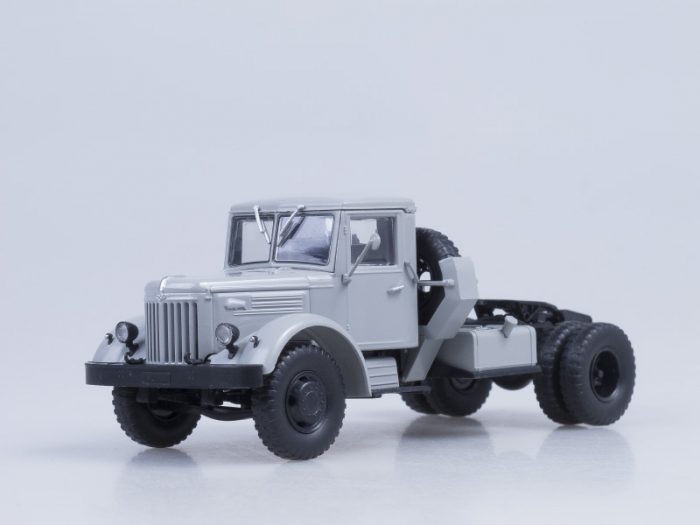 Macheta cap tractor Maz-200V, scara 1:43 [2]