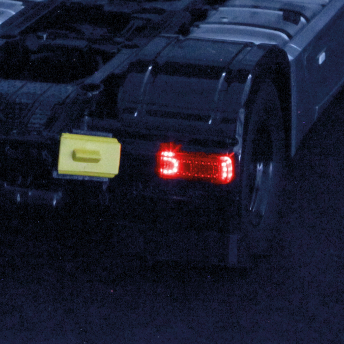 Macheta cap tractor Mercedes Benz Actros Gigaspace, scara 1:18 [6]