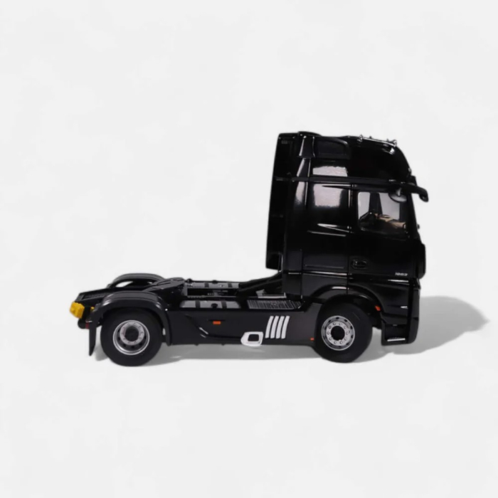 Macheta cap tractor Mercedes Benz Actros L, scara 1:18 [3]