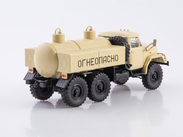 Macheta cisterna MA-4A pe sasiu Zil 131, scara 1:43 [3]