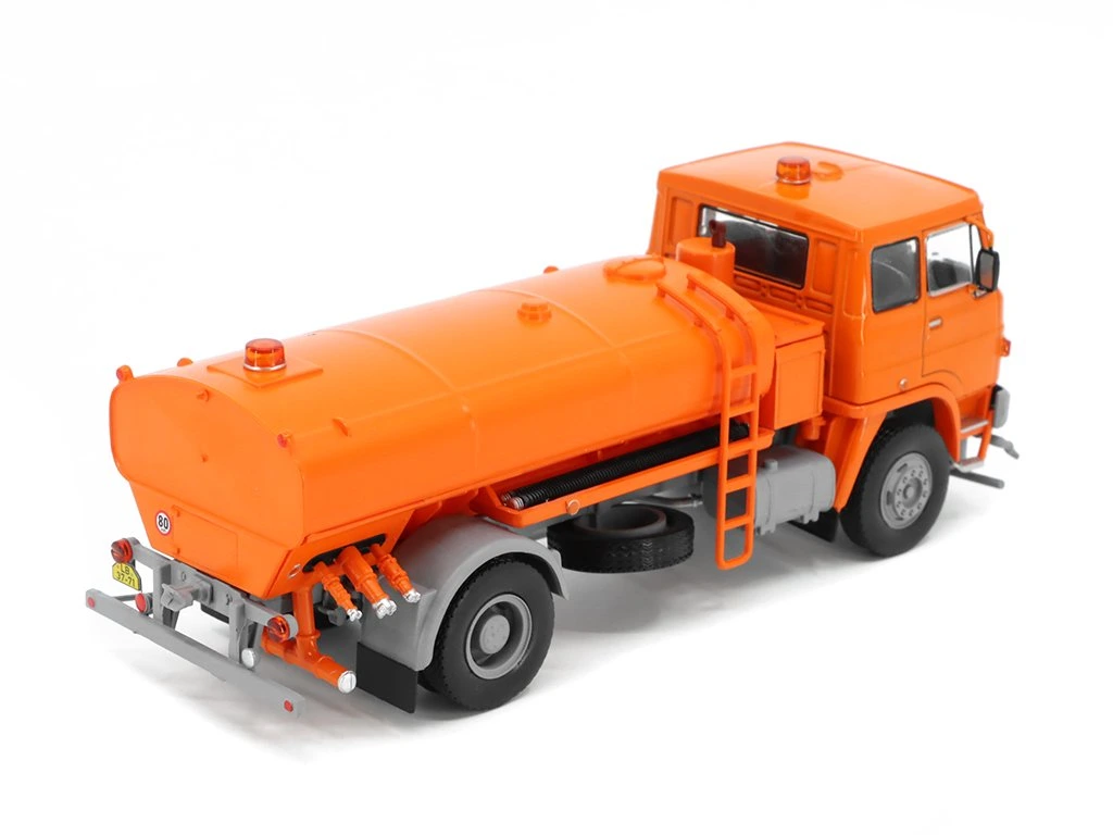 Macheta cisterna Skoda Liaz 110.850 SA8, scara 1:43 [2]