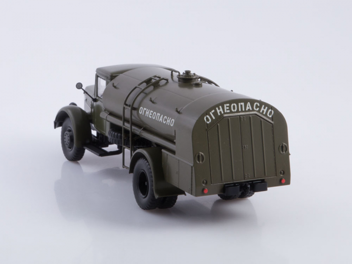 Macheta cisterna TZ-200 pe sasiu MAZ-200, scara 1:43 [4]