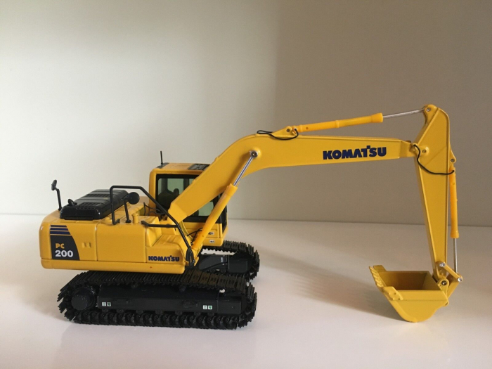 Macheta excavator Komatsu PC210LC-8, scara 1:50 [3]