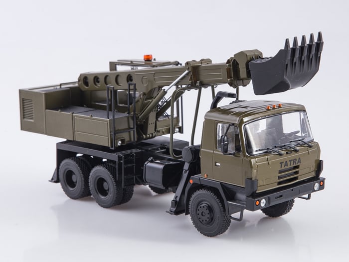 Macheta excavator UDS-114A pe sasiu Tatra 815, scara 1:43 [2]
