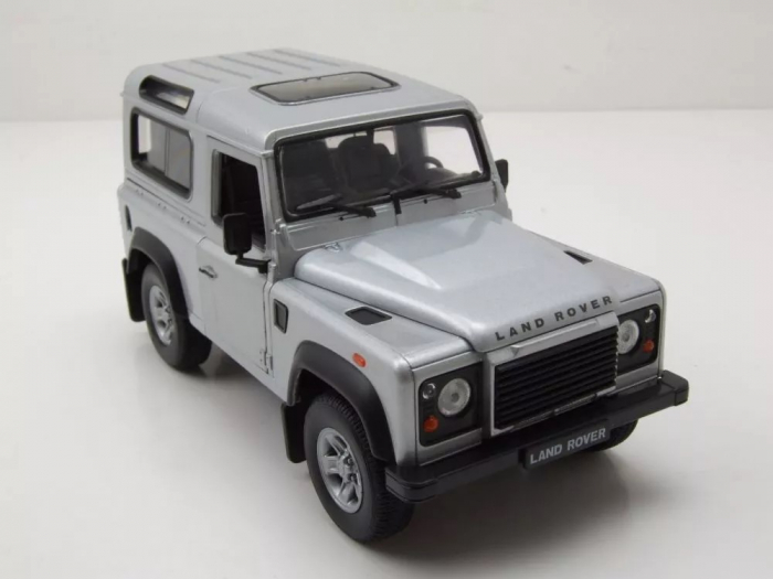 Macheta Land Rover Defender 90 clasic, scara 1:24 [4]
