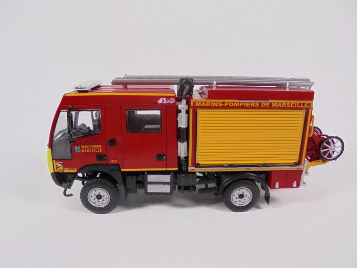 Macheta masina pompieri AEBI MT750, scara 1:43 [2]