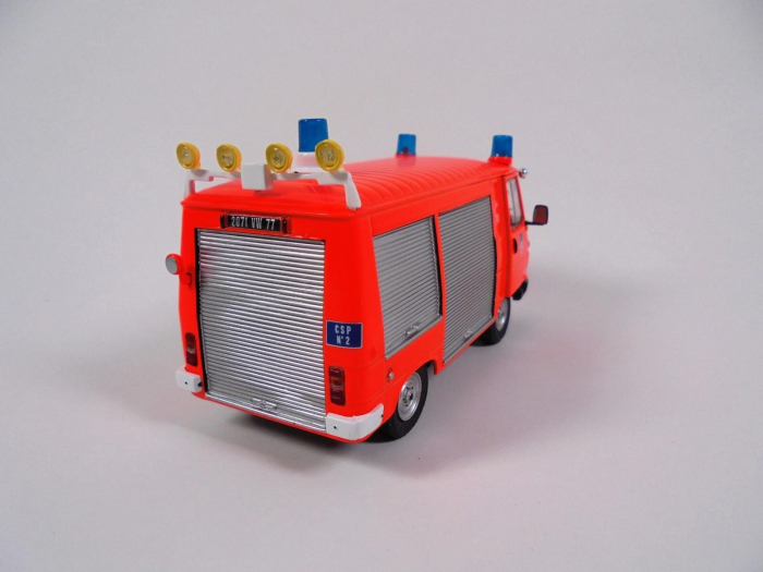 Macheta masina pompieri Peugeot J9 Van, scara 1:43 [3]