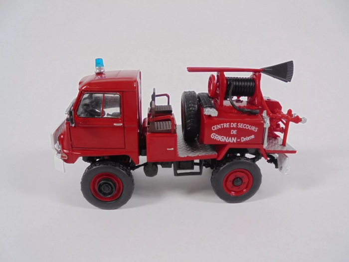 Macheta masina pompieri Renault Sinpar Castor, scara 1:43 [2]