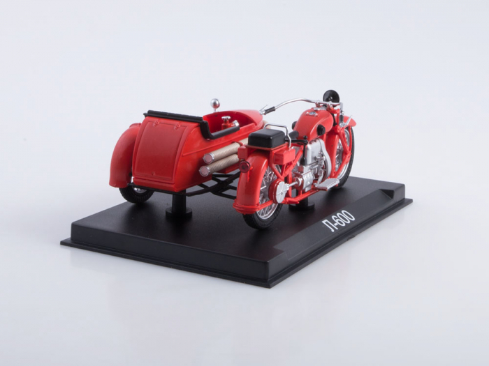 Macheta motocicleta ruseasca de pompieri L-600, scara 1:24 [4]