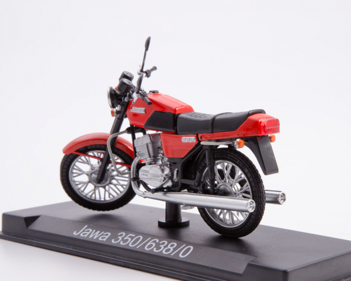 Macheta motocicleta cehoslovaca Java 350/638, scara 1:24 [2]