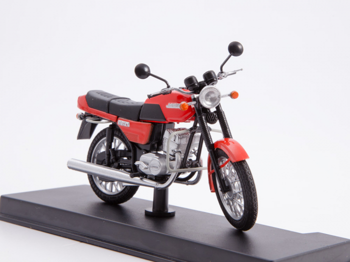 Macheta motocicleta cehoslovaca Java 350/638, scara 1:24 [4]