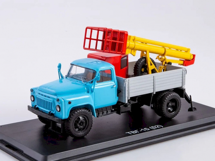 Macheta nacela verticala TVG-15 pe sasiu Gaz-52, scara 1:43 [7]