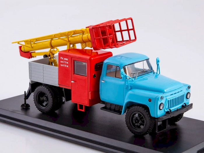 Macheta nacela verticala TVG-15 pe sasiu Gaz-52, scara 1:43 [3]