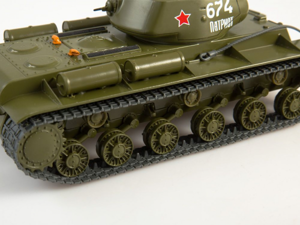 Macheta tanc rusesc KV-1S, scara 1:43 [4]
