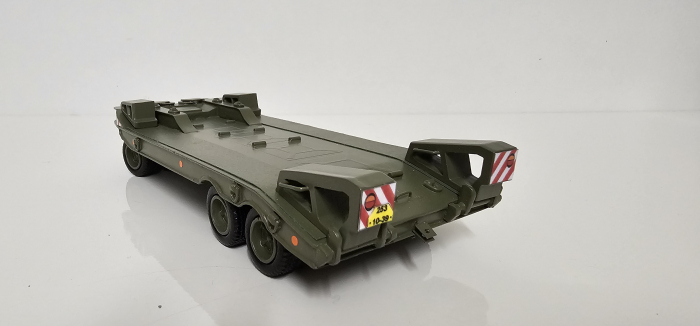 Macheta trailer P32 3 axe, scara 1:43 [3]