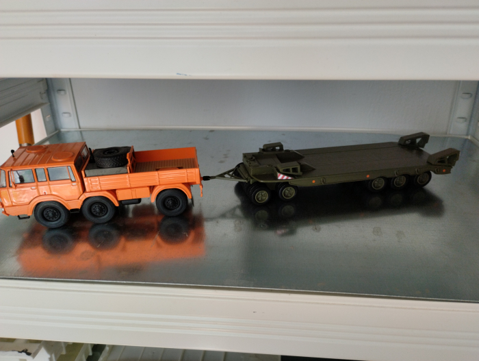 Macheta trailer P50 5 axe, scara 1:43 [4]