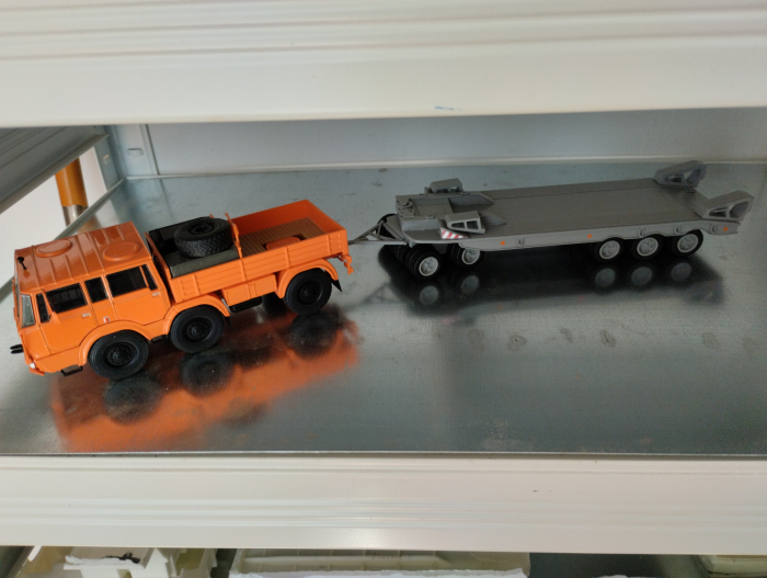 Macheta trailer P50 5 axe, scara 1:43 [3]