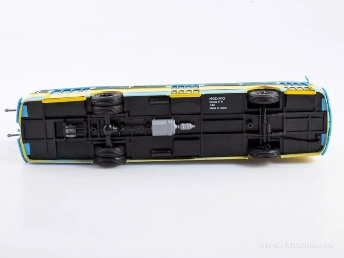 Macheta troleibuz Skoda 9TR cu revista, scara 1:43 [4]