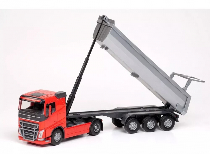 Macheta Volvo FH16 cu semiremorca basculanta , scara 1:25 [2]