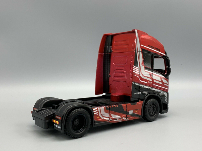 Macheta cap tractor Volvo FH5 rosu, scara 1:43 [2]