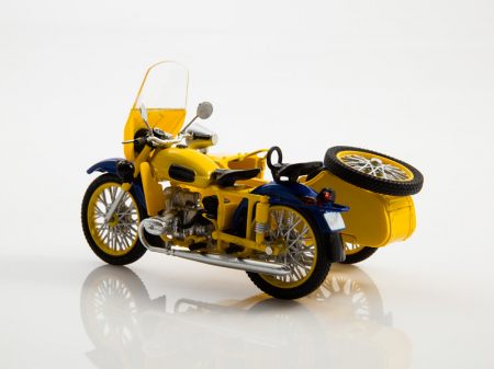 Macheta motocicleta ruseasca de militie M-67P Ural, scara 1:24 [5]
