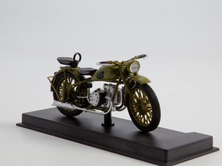 Macheta motocicleta ruseasca M-72, scara 1:24 [3]