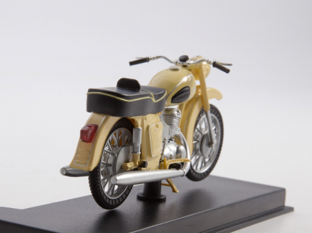 Macheta motocicleta ruseasca IJ-Planeta 2, scara 1:24 [6]