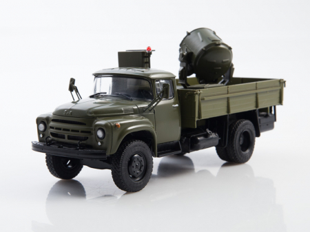 Machete vehicule militare - Macheta proiector antiaeriana pe sasiu Zil 130, scara 1:43