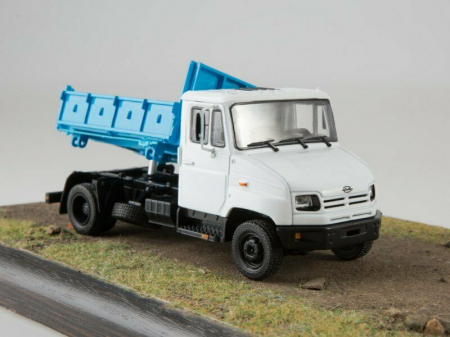 Macheta basculanta Zil MMZ 2502, scara 1:43 [4]