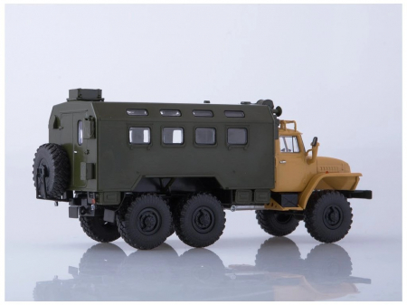 Macheta atelier mobil Ural 4320, scara 1:43 [1]