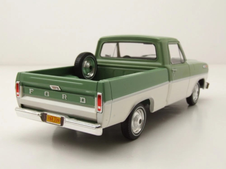 Macheta auto camioneta Ford F-100, scara 1:24 [1]