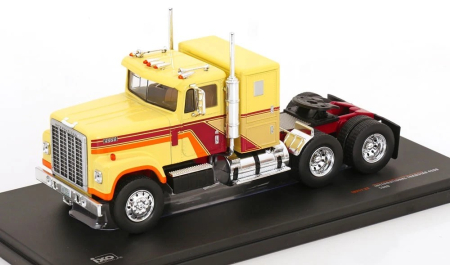 Machete camioane - Macheta auto cap tractor International Transtar 4300, scara 1:43