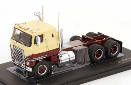 Machete camioane - Macheta auto cap tractor International Transtar COE, scara 1:43