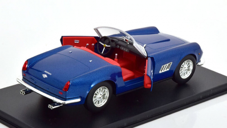 Macheta auto Ferrari 250 California Spider 1957, scara 1:24 [3]