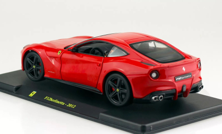 Macheta auto Ferrari F12 Berlinetta 2012, scara 1:24 [1]