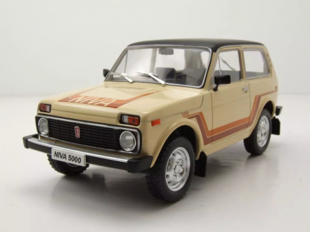 Machete autoturisme - Macheta auto Lada Niva 1.6, scara 1:24