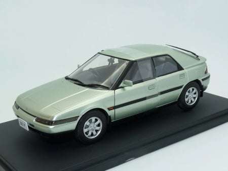 Machete autoturisme - Macheta auto Mazda 323 F, scara 1:24