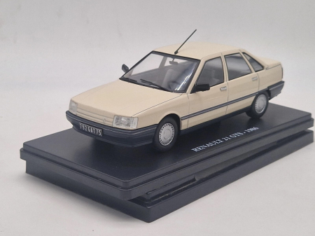 Machete autoturisme - Macheta auto Renault 21 GTS 1986, scara 1:24
