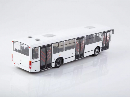 Macheta autobuz Mercedes Benz O 345 cu revista, scara 1:43 [2]